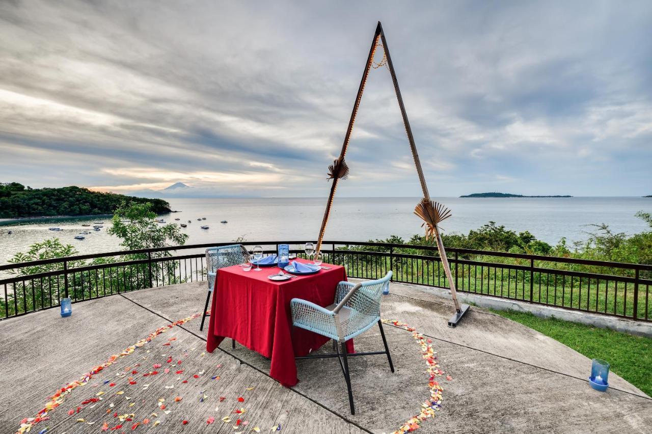 The Kayana Beach Lombok Senggigi Exterior foto